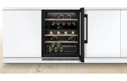 Bosch Series 6 KUW21AHG0G B/I Under Counter 60cm Wine Cooler - Black