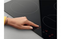 Zanussi ZHRN673K 60cm Ceramic Hob - Black